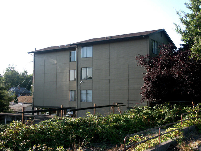 Building Photo - Alder Crest Apartments