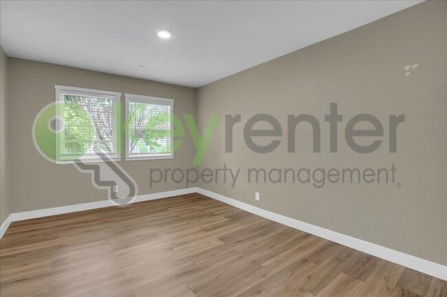 Building Photo - 3037 San Diego Way