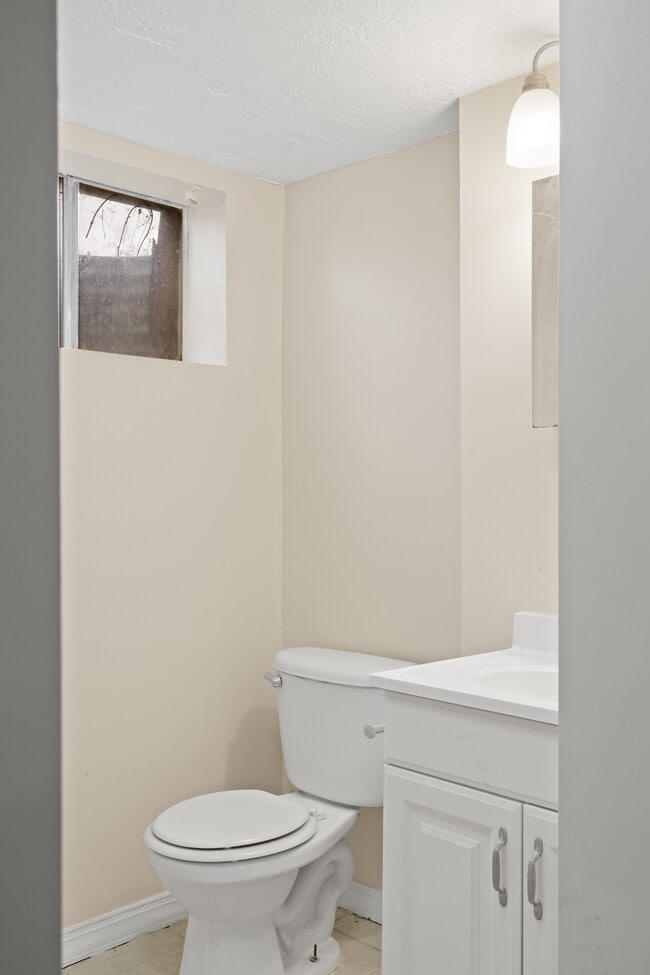 Building Photo - 3661 S 6830 W