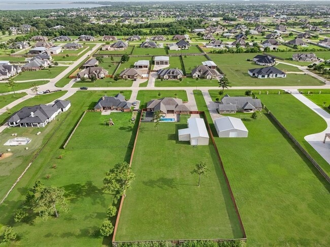 Building Photo - 4857 Dutton Lake Dr