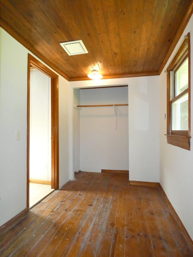 Building Photo - Pisgah Cottage