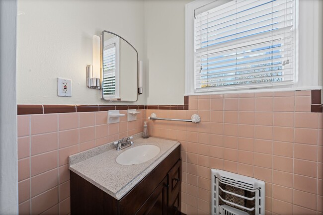 Building Photo - Spacious 3 Bed / 3 Bath Single Family with Large Fenced Yard and Deck in Temple ISD