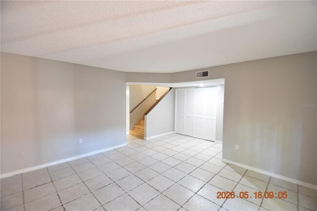Building Photo - 625 Fairwood Forest Dr