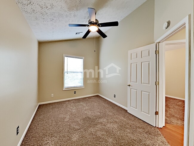 Building Photo - 3271 Avensong Village Cir