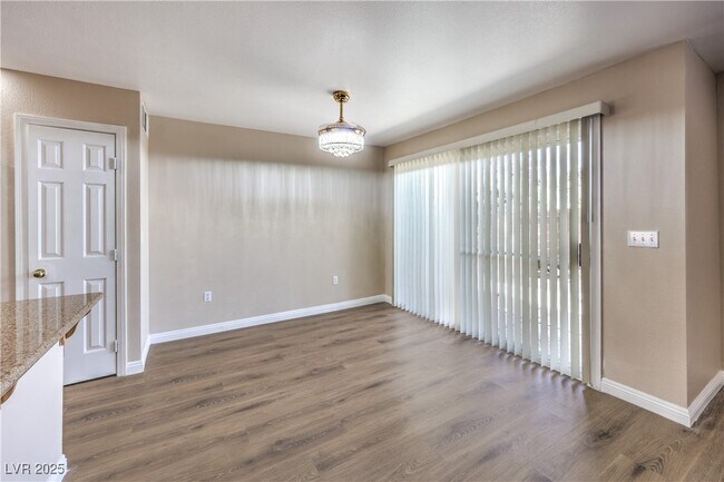 Building Photo - 1452 Rothwell Ct