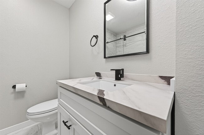 Building Photo - 2202 Alabama St