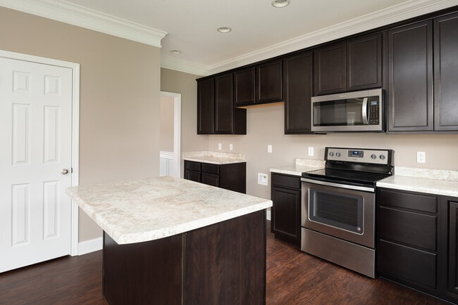 Building Photo - 8112 Cambridge Reserve Dr