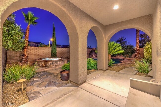 Building Photo - 636 Chervil Valley Dr