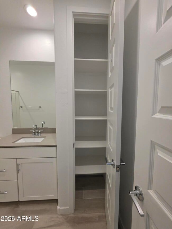 Building Photo - 4134 E Pinto Dr