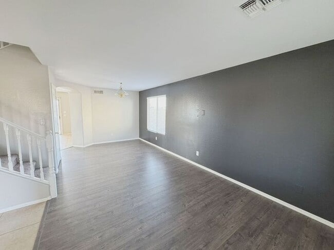 Building Photo - 4BR / 2.5BA Home with Expansive Lot – 2-Car Garage, Community Pools & Golf