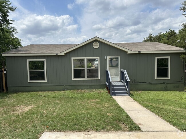 Building Photo - 7208 Comstock Cv