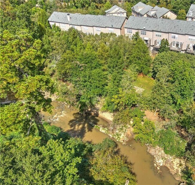 Building Photo - 1615 Rivers Edge Trail NE