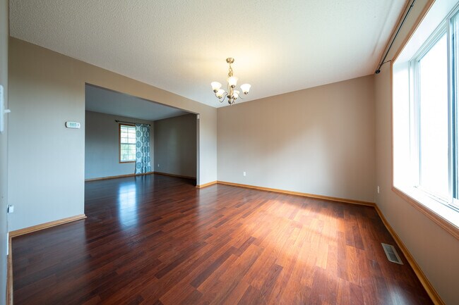 Building Photo - 10415 Ponds Way