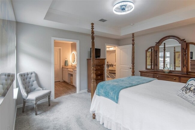 Building Photo - 7633 Rampart Dr