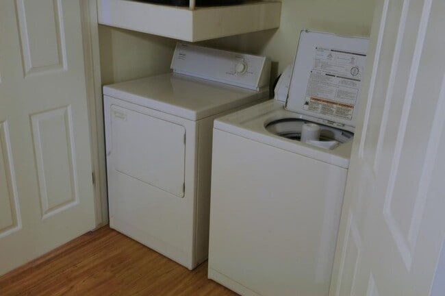 Building Photo - 501 W 26th St