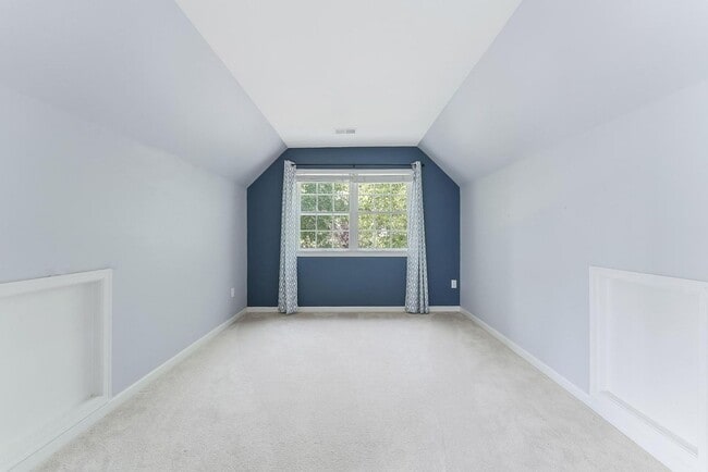 Building Photo - 20152 Boxwood Pl