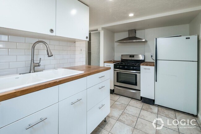 Building Photo - 1309 E 400 S
