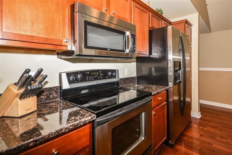 Building Photo - 3334 Endsleigh Ln