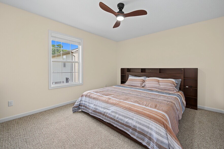 Building Photo - 3209 Quiet Way