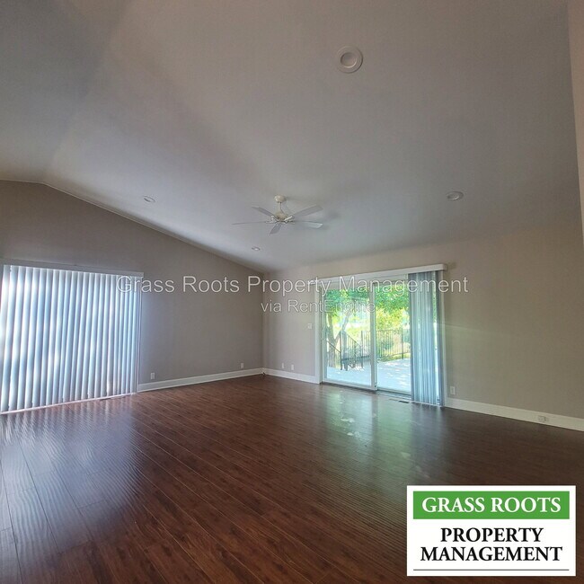 Building Photo - 12061 Lake Wildwood Dr