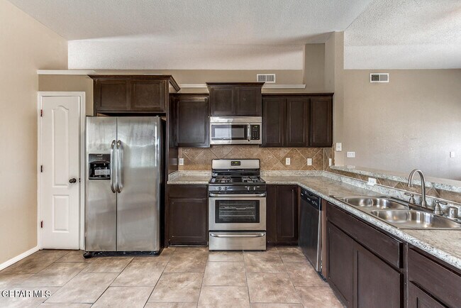 Building Photo - 11328 Bullseye St