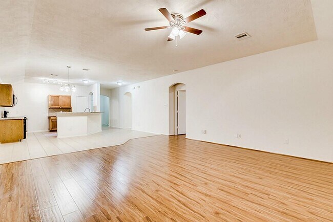 Building Photo - 25831 Chapman Falls Dr
