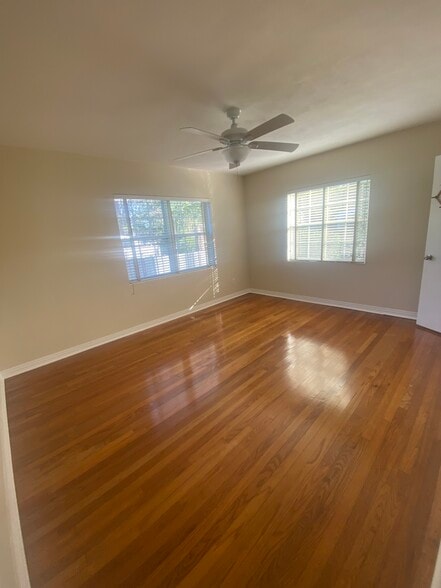 Largest bedroom - 612 Stetson St
