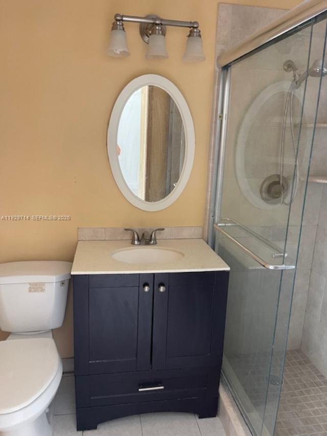 Building Photo - 1325 N 16th Ct