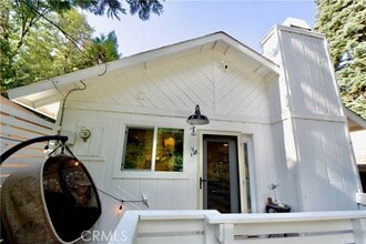 Building Photo - 832 Community Dr