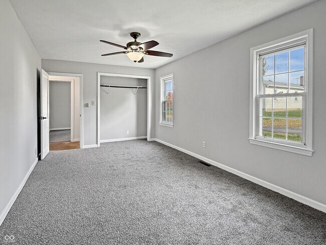 Building Photo - 5325 W Smith Valley Rd