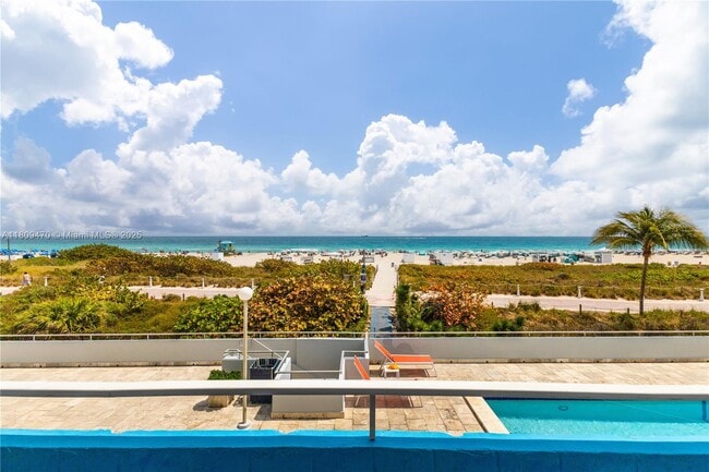 Building Photo - 465 Ocean Dr