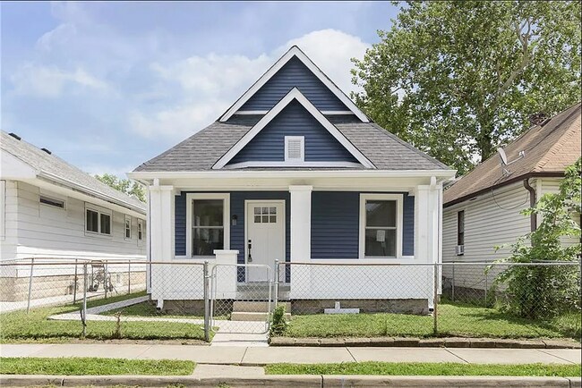 Primary Photo - 1137 Saint Peter St