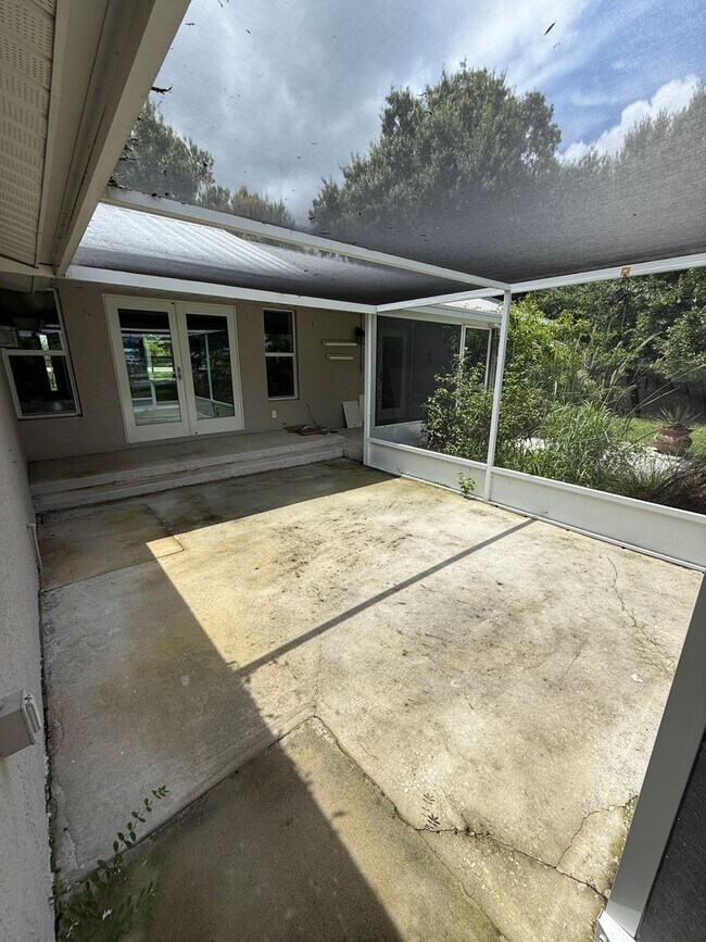 Building Photo - Waterfront Oasis Awaits!  3/2 with Attache...