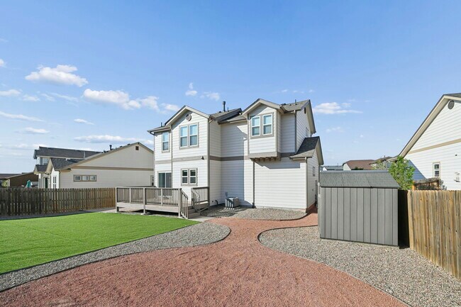 Building Photo - 6914 Dusty Miller Way