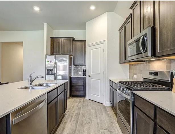 Building Photo - 2925 Cerro Ranch Rd