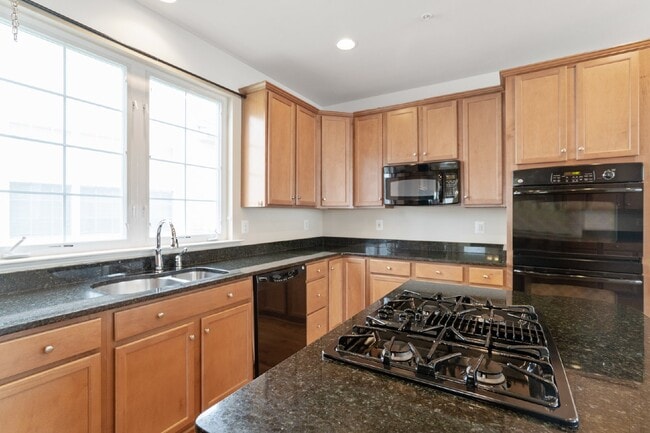 Building Photo - 9800 Traver St