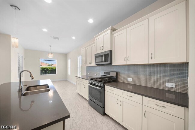 Building Photo - 4633 Mystic Blue Wy