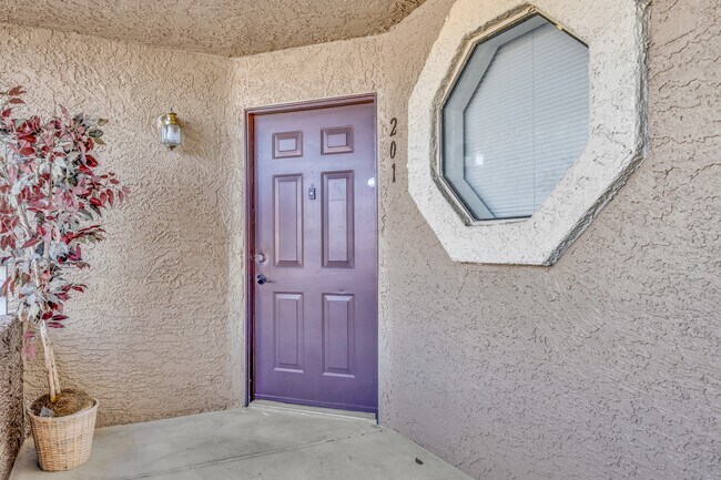 Primary Photo - 5026 S Rainbow Blvd