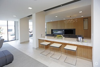 Interior Photo - RAY