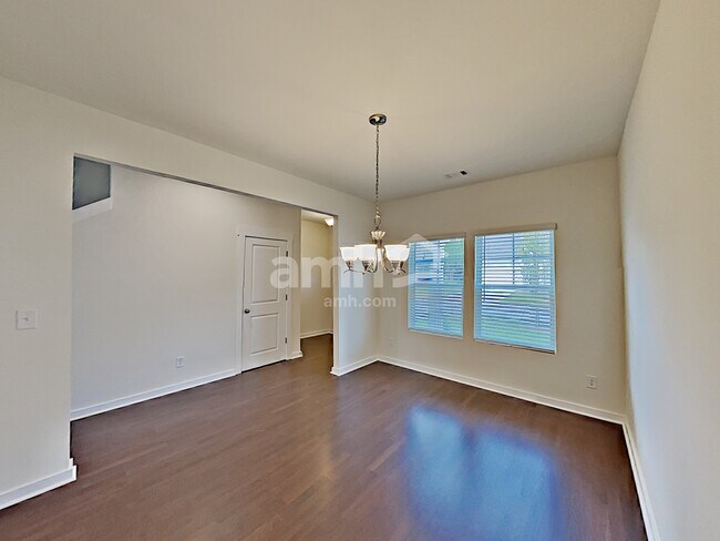Building Photo - 482 Camp dr