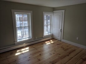 Building Photo - 75 Green Street