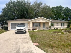 Building Photo - 10074 SW 62nd Ct