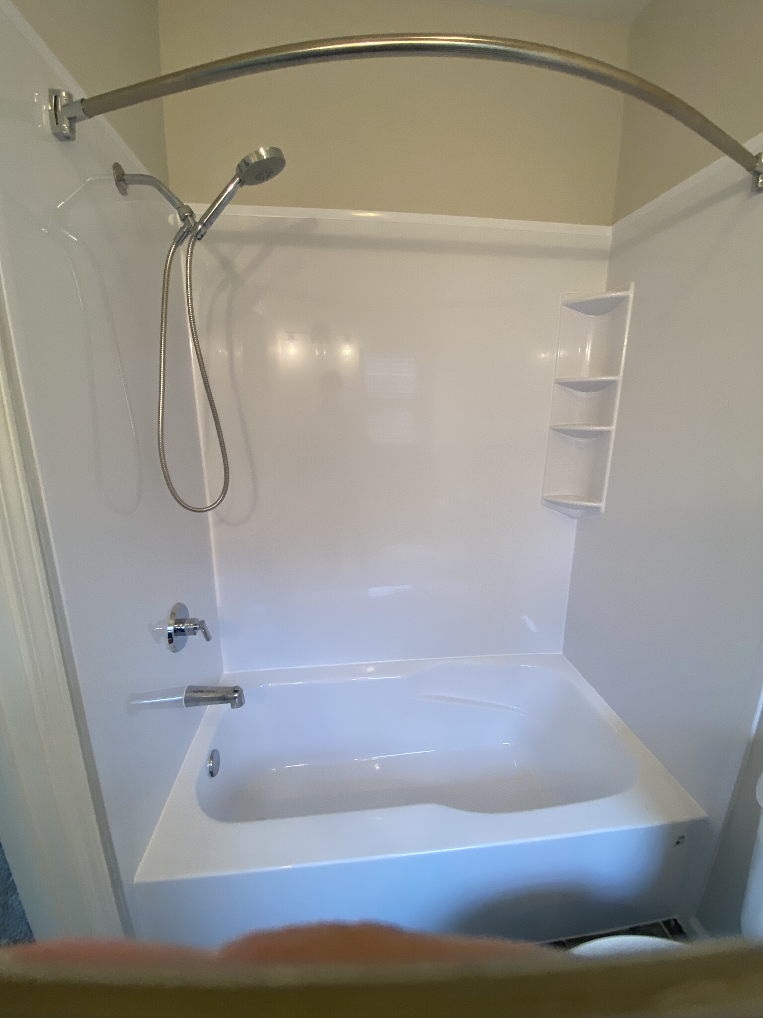 New Tub/Shower Combo - 4805 Lyons View Pike