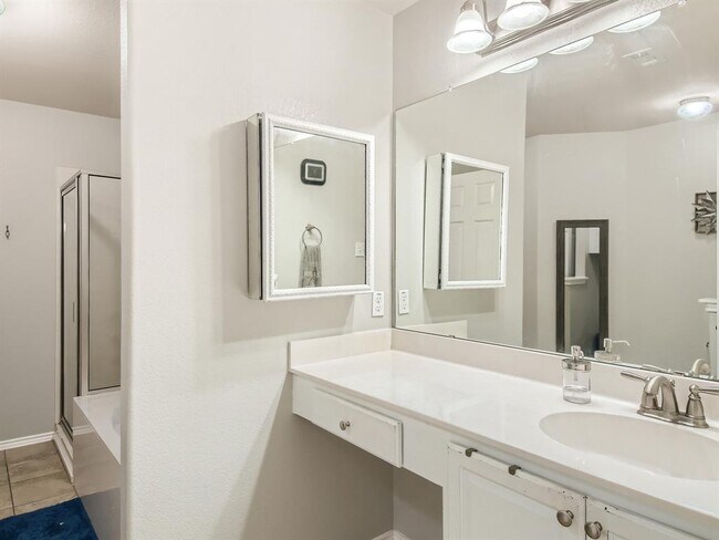 Building Photo - 2405 Christoff Loop