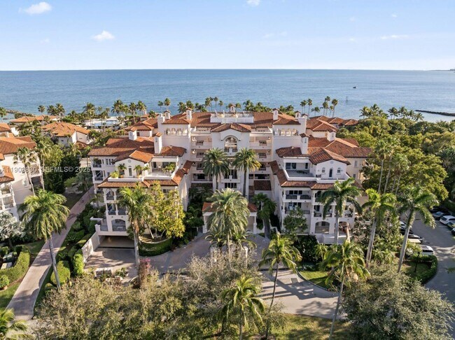 Building Photo - 19217 Fisher Island Dr