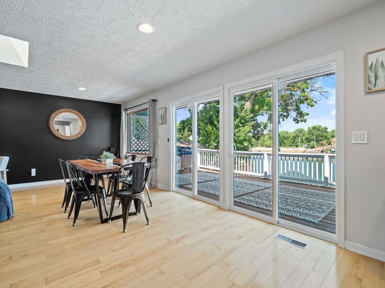 Building Photo - 3581 Mong Ave