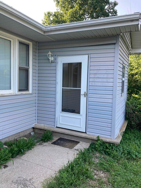 Building Photo - 26311 Samantha Ln