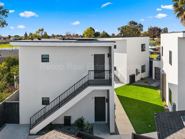 Building Photo - 8353 Ivory Coast Dr