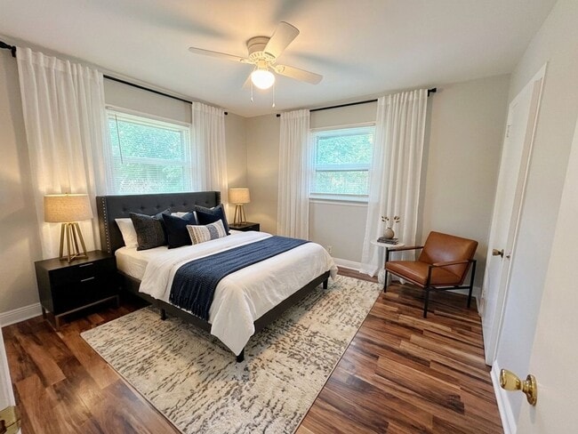 Building Photo - Move-In Ready 3BR Rental with Spacious Yard & Deck