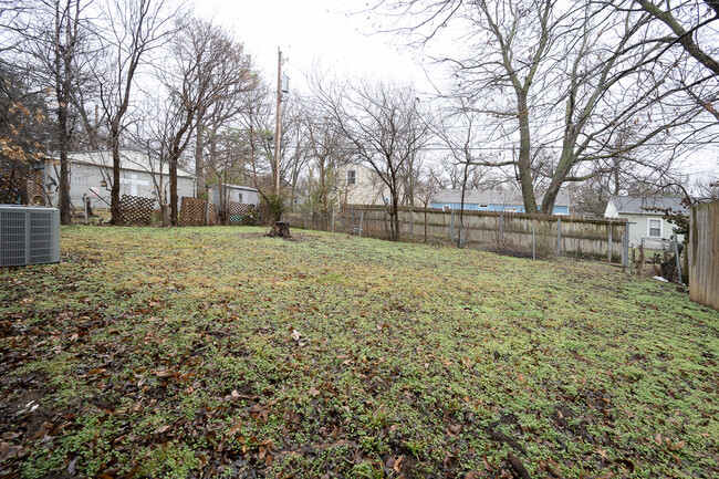 Backyard - 2123 W Sherwood Ave